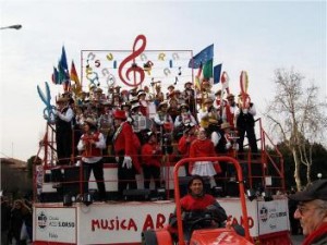 Pulcinella, Arlecchino &Co sul treno Regina